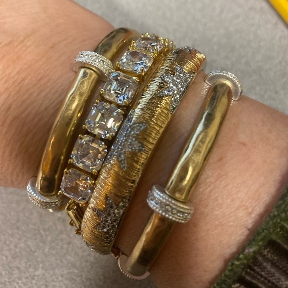 Desire Impression Bracelet - Picture 2 of 4